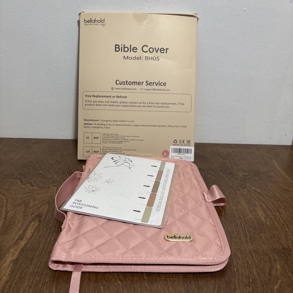 Pink Bible Cover Bellahold Model BH05 Quilted Tabs Handle Ribbon Book Mark New - Picture 1 of 11